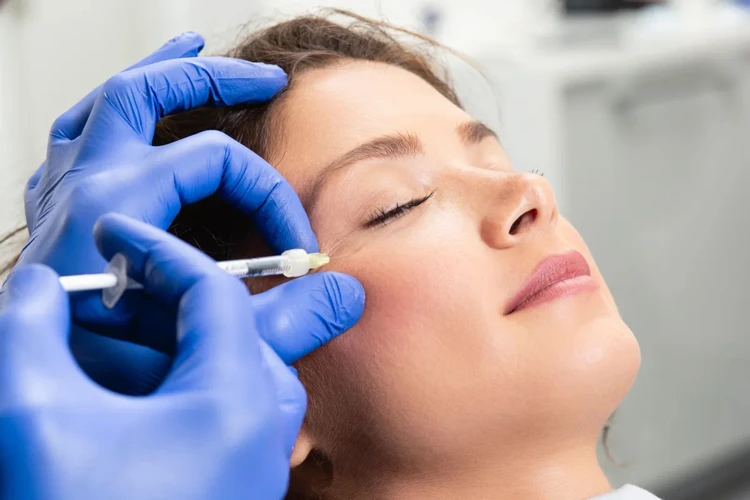 تزریق فیلر چشم در سعادت آباد